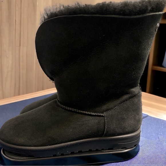 NWOT BEBE Women’s Boots - Picture 1 of 8